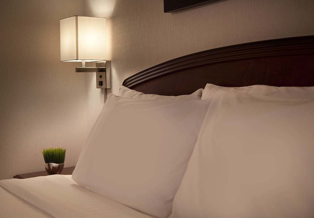 Courtyard By Marriott Bloomington Mall Of America Exterior photo